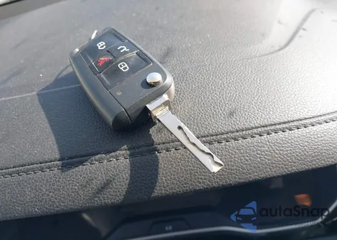 2020 Volkswagen Jetta 1.4T R-Line/1.4T S z USA, uszkodzony, nr VIN 3VWN57BU9LM050409